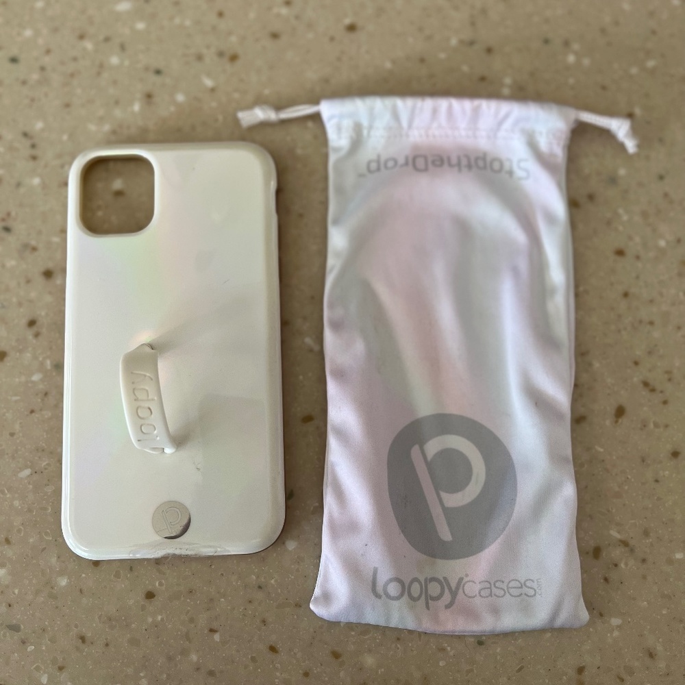 Loopy iPhone 11 Max With Matching Bag